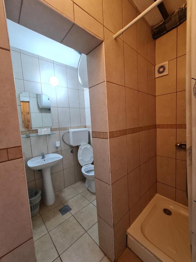 Hibiscus Guest House Будва Екстер'єр фото