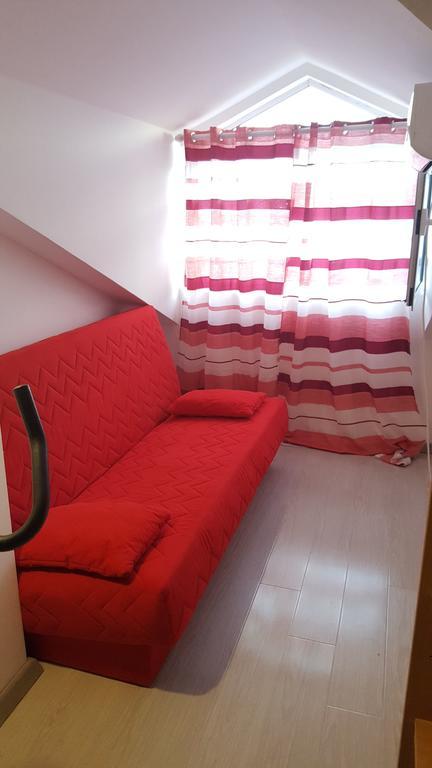Hibiscus Guest House Будва Екстер'єр фото